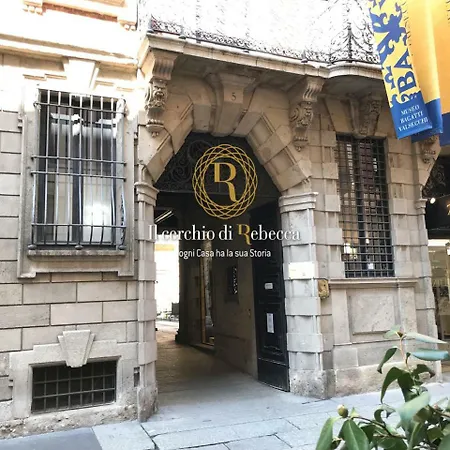 Lägenhet Rebecca's In Fashion District Milano